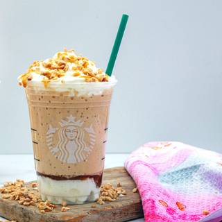 Caramel Ribbon Crunch wallpaper