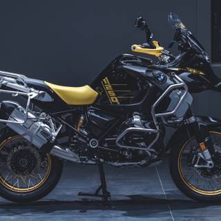 BMW Adventure R 1250 GS wallpaper