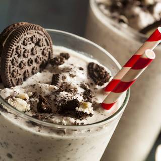 Oreo Milkshake wallpaper
