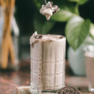 Oreo Milkshake wallpaper