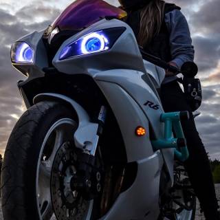 Yamaha R6 mobile wallpaper