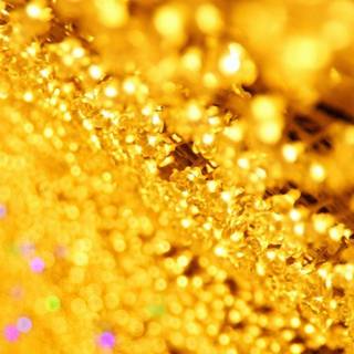 Gold wallpaper
