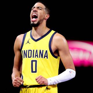 Tyrese Haliburton desktop wallpaper