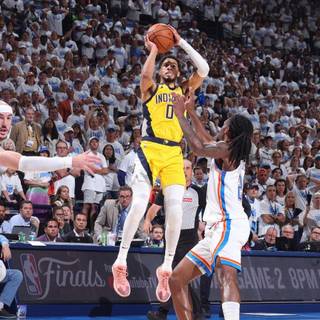 Tyrese Haliburton desktop wallpaper