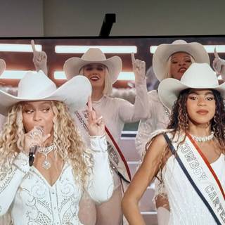 Beyoncé Cowboy computer wallpaper