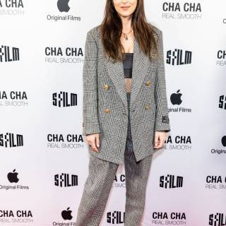 Cha Cha Real Smooth wallpaper