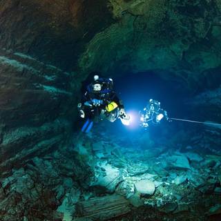 Dangerous cave wallpaper