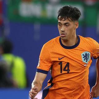 Tijjani Reijnders wallpaper