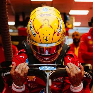 Lewis Hamilton helmet wallpaper