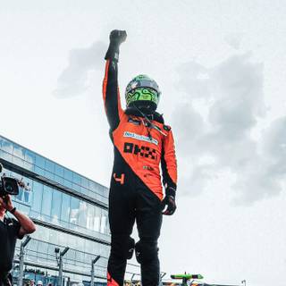 McLaren F1 2025 wallpaper