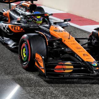 McLaren F1 2025 wallpaper