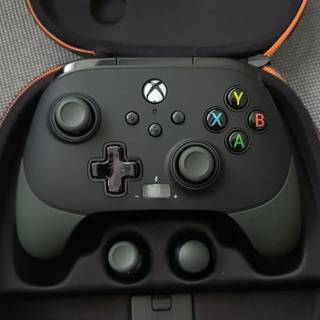 EvoFox Elite X wallpaper