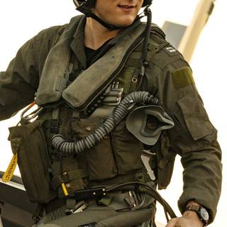 Top Gun: Maverick phone wallpaper