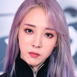 Moonbyul desktop wallpaper