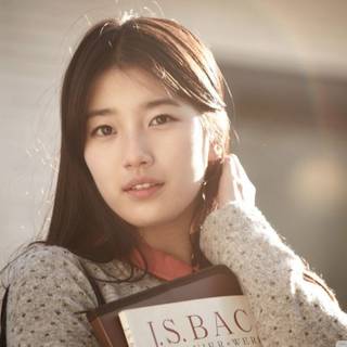 Bae Suzy desktop wallpaper