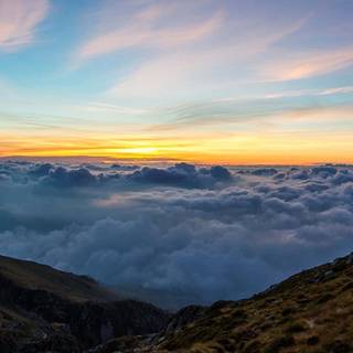 Hill mobile wallpaper