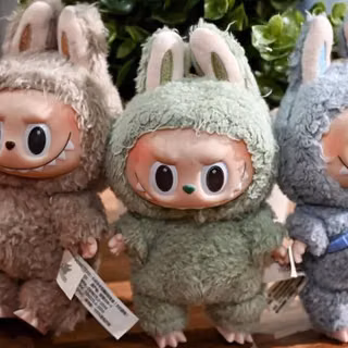 Labubu cute wallpaper