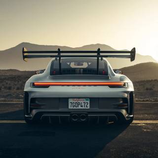Porsche 911 GT3 RS 992 wallpaper