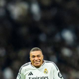 Kylian Mbappé iPhone wallpaper