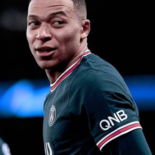 Kylian Mbappé iPhone wallpaper