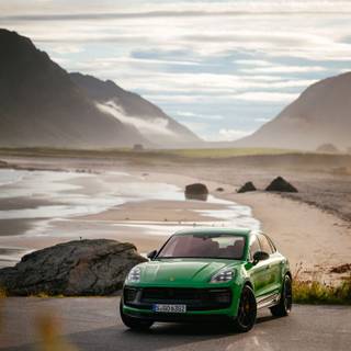 Porsche Macan iPhone wallpaper