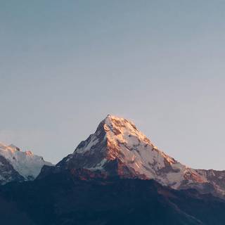 iPhone 13 mountain wallpaper