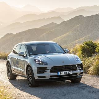 Porsche Macan iPhone wallpaper