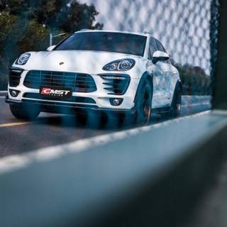 Porsche Macan iPhone wallpaper