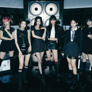 Ive Kpop desktop wallpaper