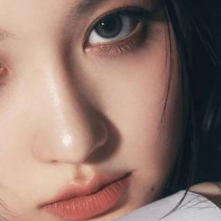 Ive Kpop desktop wallpaper