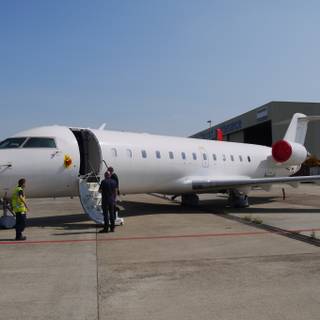 Bombardier CRJ100/200 wallpaper