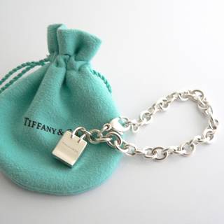 Tiffany bag wallpaper