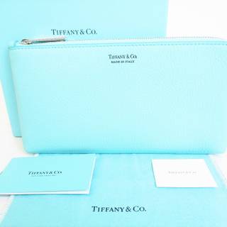 Tiffany bag wallpaper