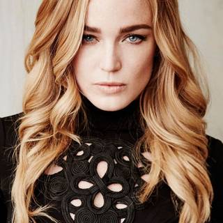 Caity Lotz iPhone wallpaper