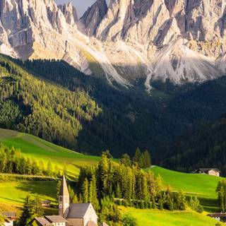 Small village wallpaper