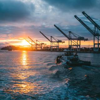 Shipping port wallpaper