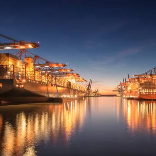 Shipping port wallpaper
