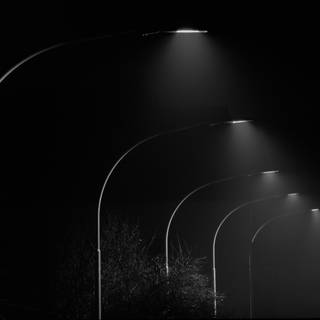 Street lamp in the fog 4k wallpaper