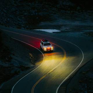 Night drive 4k wallpaper