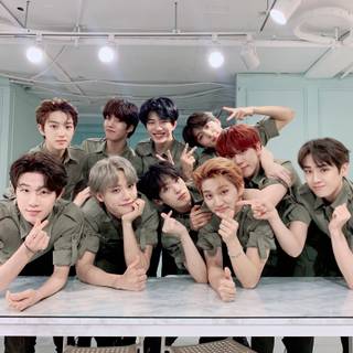 Golden Child desktop wallpaper