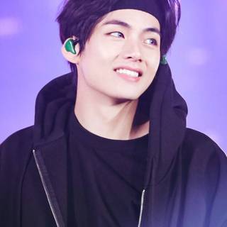 BTS V mobile wallpaper
