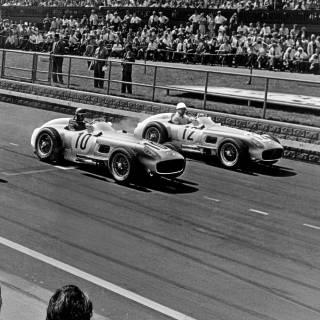 F1 black and white wallpaper