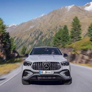 2026 Mercedes-Benz GLE Coupe wallpaper
