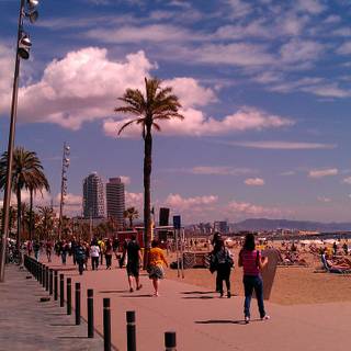 La Barceloneta wallpaper