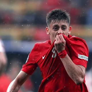 Arda Güler 4k iPhone wallpaper