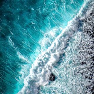 Turquoise water wallpaper