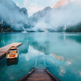 Turquoise water wallpaper