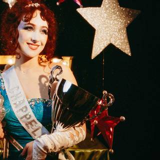 Chappell Roan desktop wallpaper