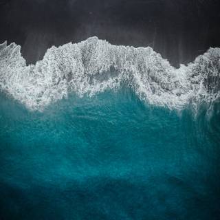 Dark blue water wallpaper