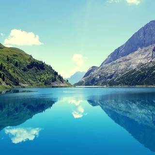 Alpine lake wallpaper